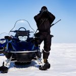 Hľadáte nové výzvy? Vyskúšajte jazdu na snežnom skútri!